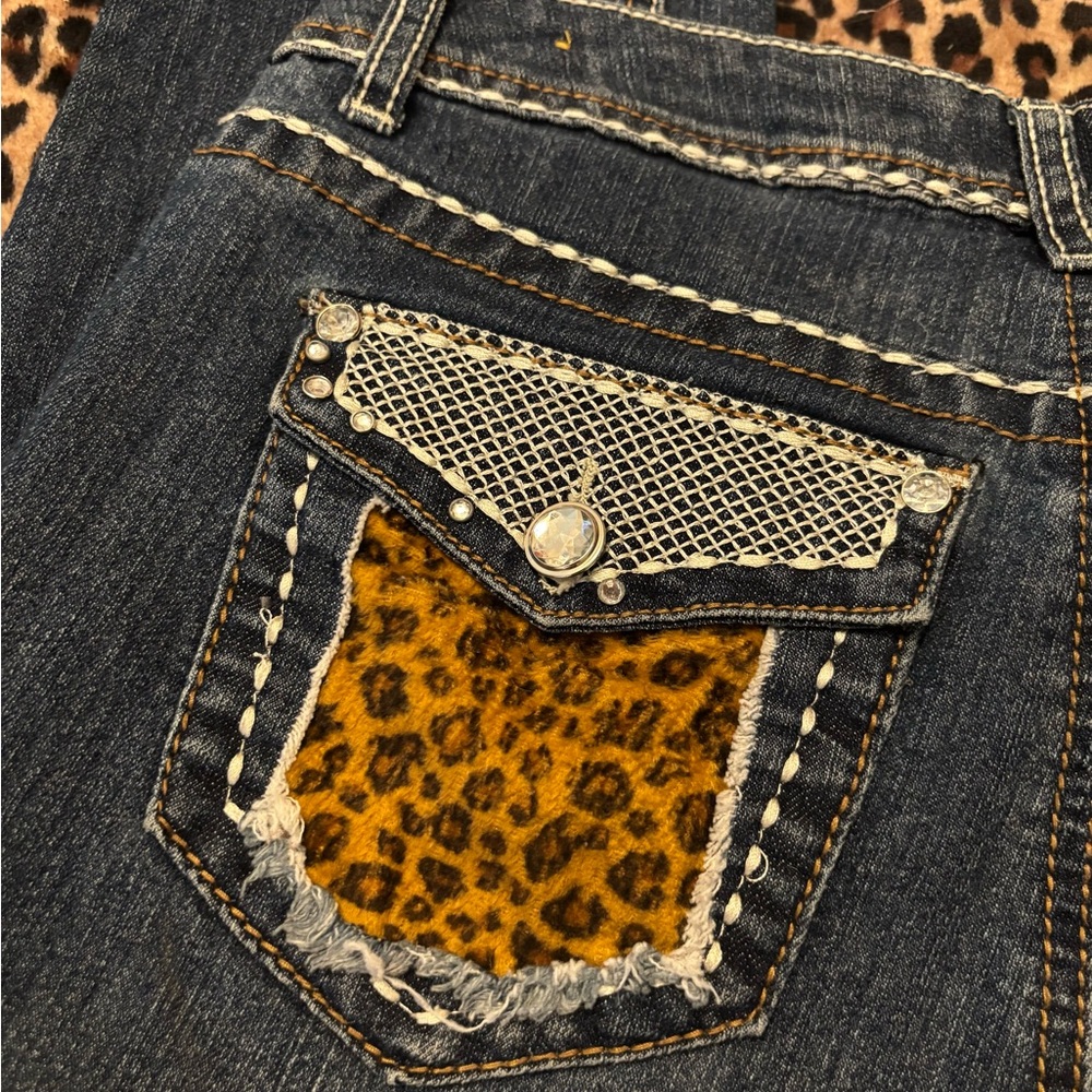 Akademiks jeans
